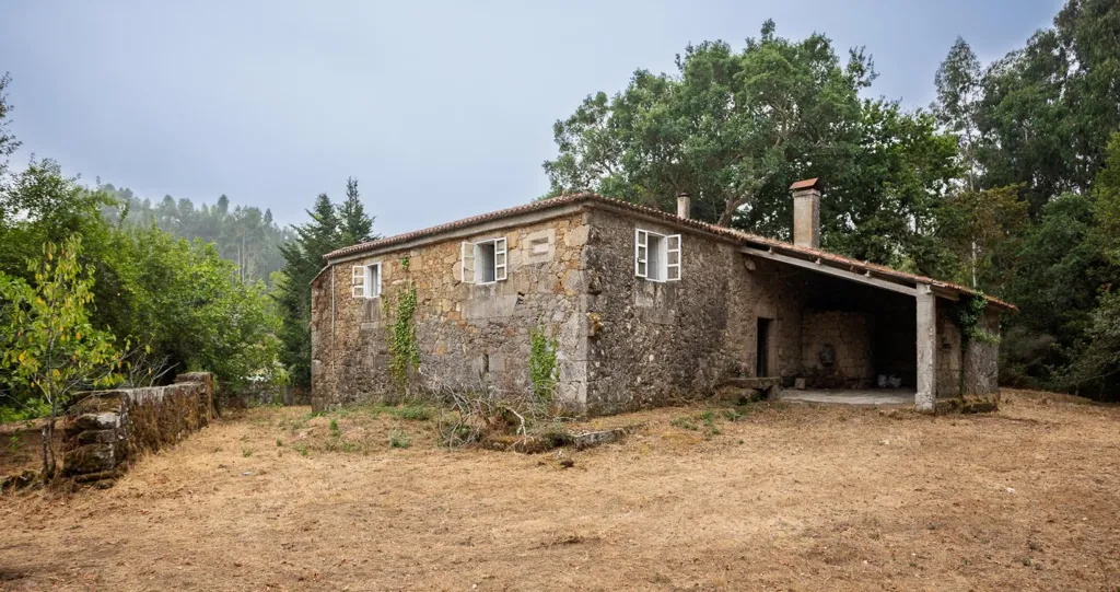 Esterno - Restoration Opportunity with Forest in Silleda