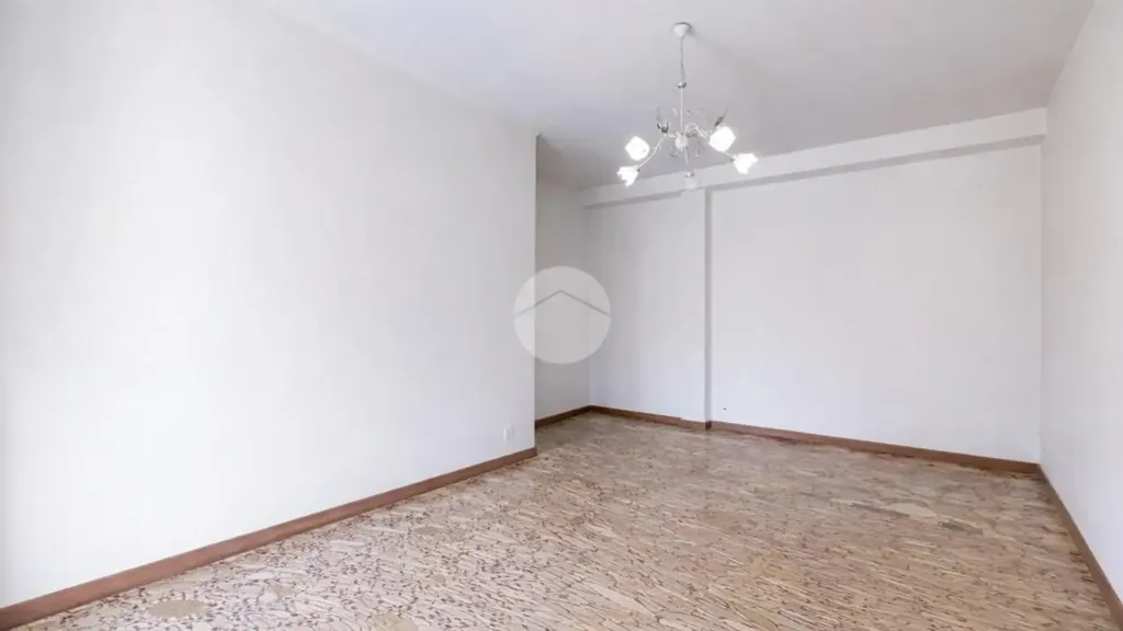 Rooms - Triplex with Double Exposure in Milan