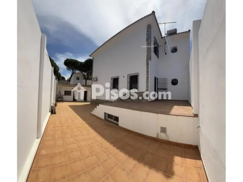 Aed - Semi-Detached House with Pool in Ciparsa Dunamar