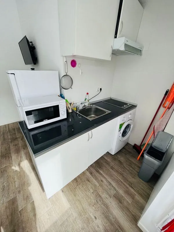 Furnished Flat with Air Conditioning in Chamberí