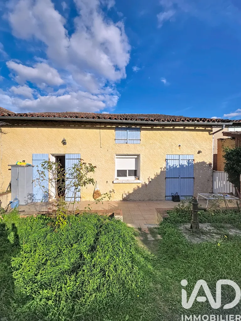 Extérieur - Immeuble de Rapport avec Jardin à Saramon