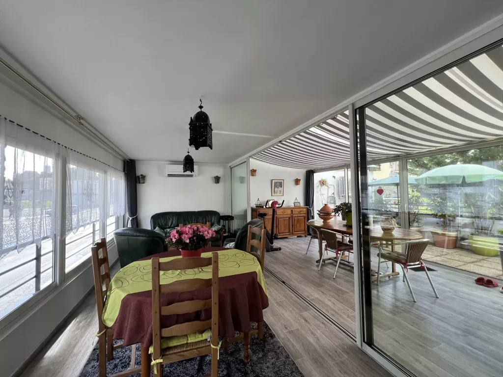 Terrazza - Spacious Apartment with Terrace in Tours