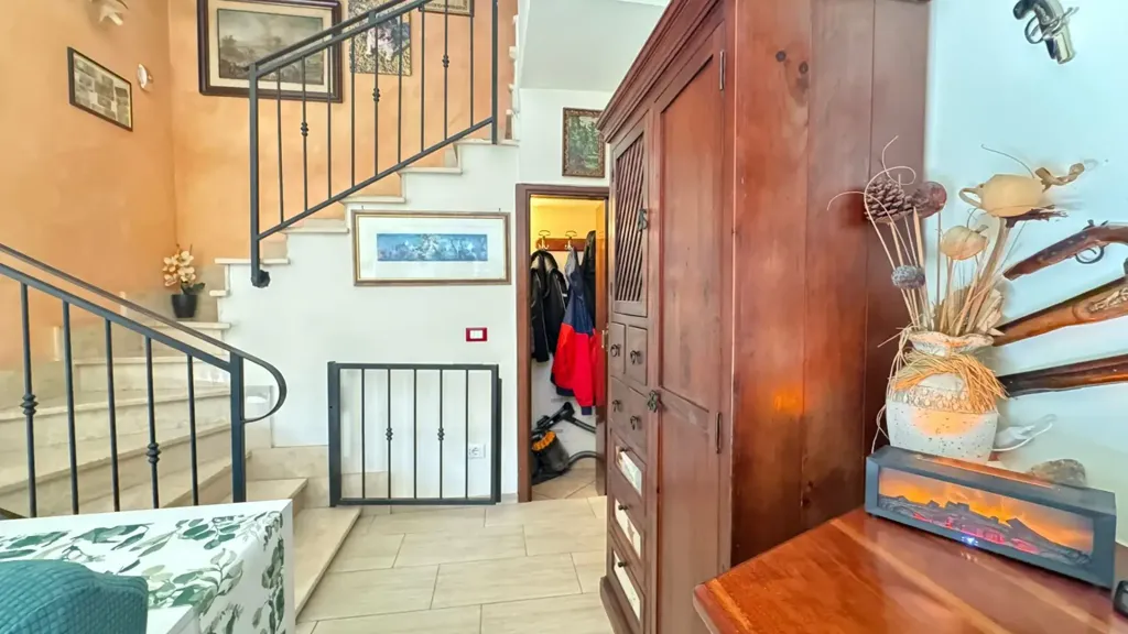 Entrée - Rustic Villa with Terraces in Guidonia Montecelio