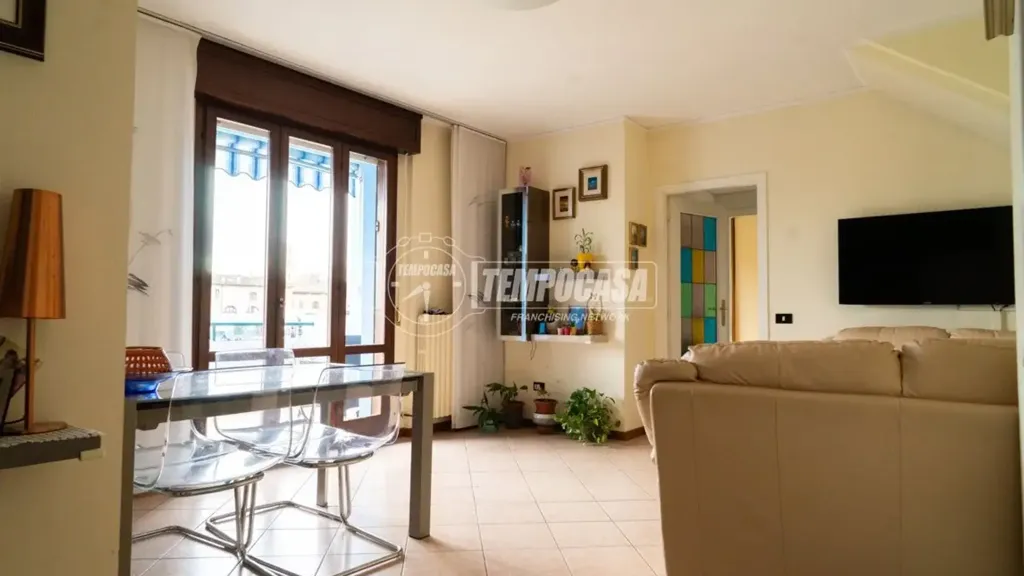 Séjour - Duplex Apartment with Terrace in Sassonia
