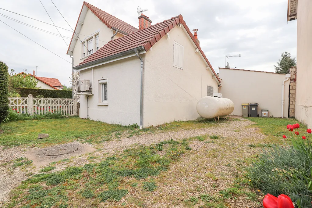 Aed - House with Garden in Dijon's Péjoces
