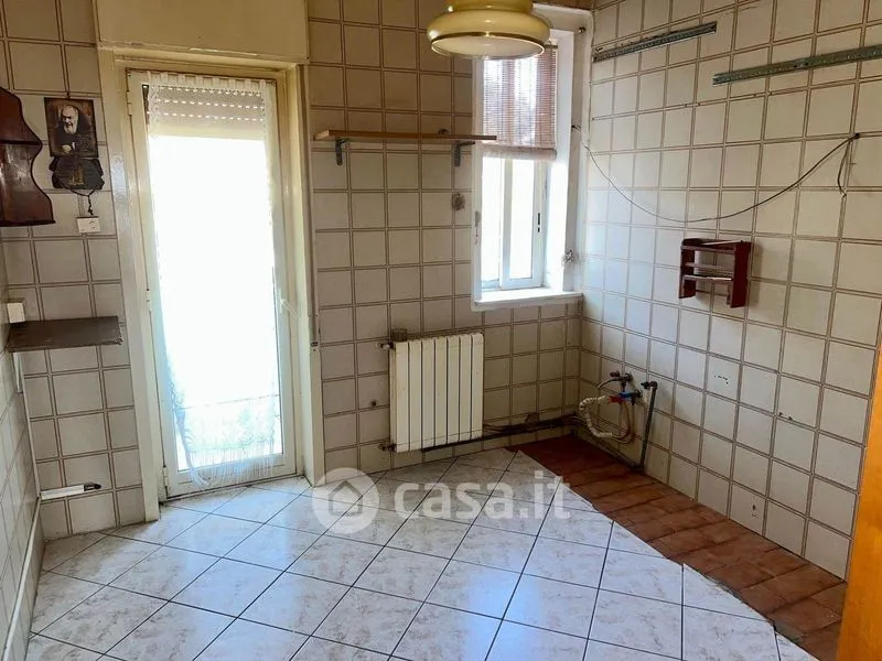 Salles de bain - Three-Bedroom Apartment in San Cataldo