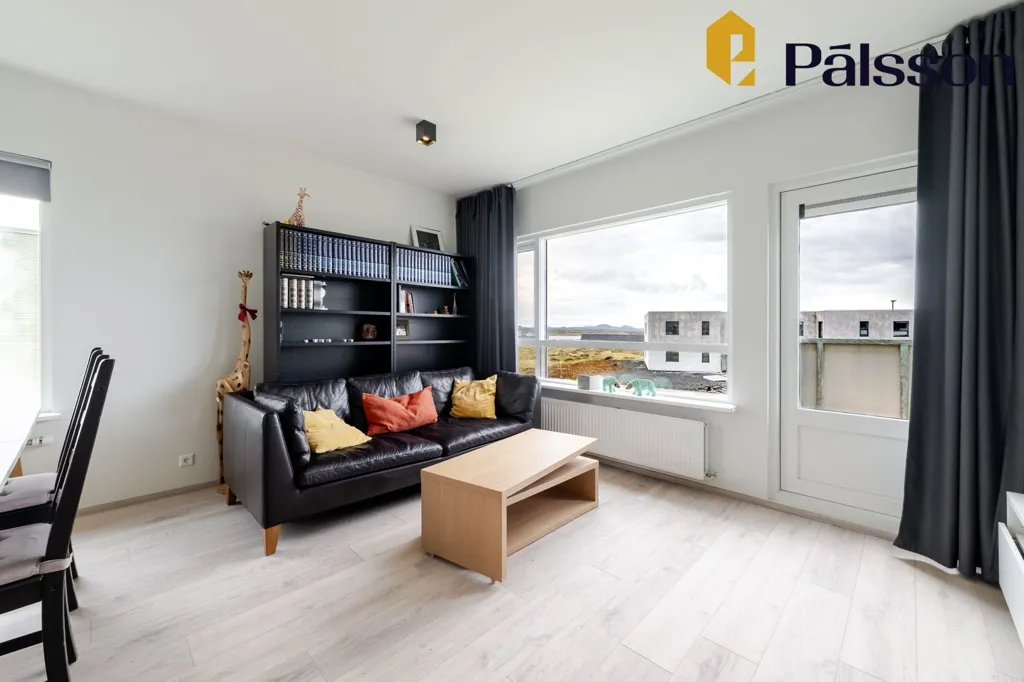 Soggiorno - 4-Bed Apartment with Balcony in Vogar