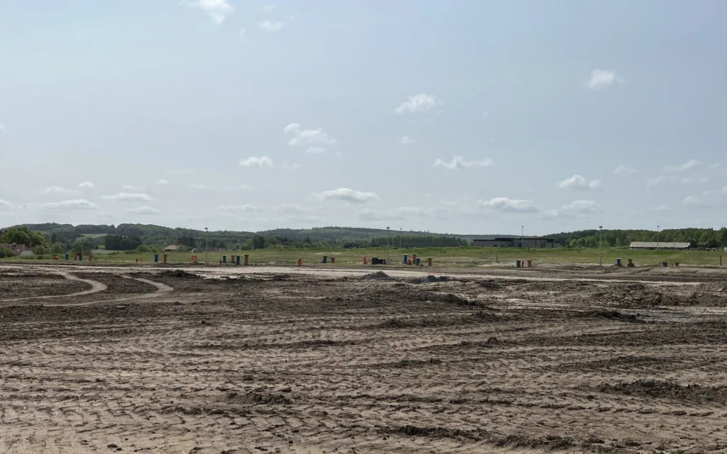 Aed - Year-Round Plot with 5G Coverage in Støvring