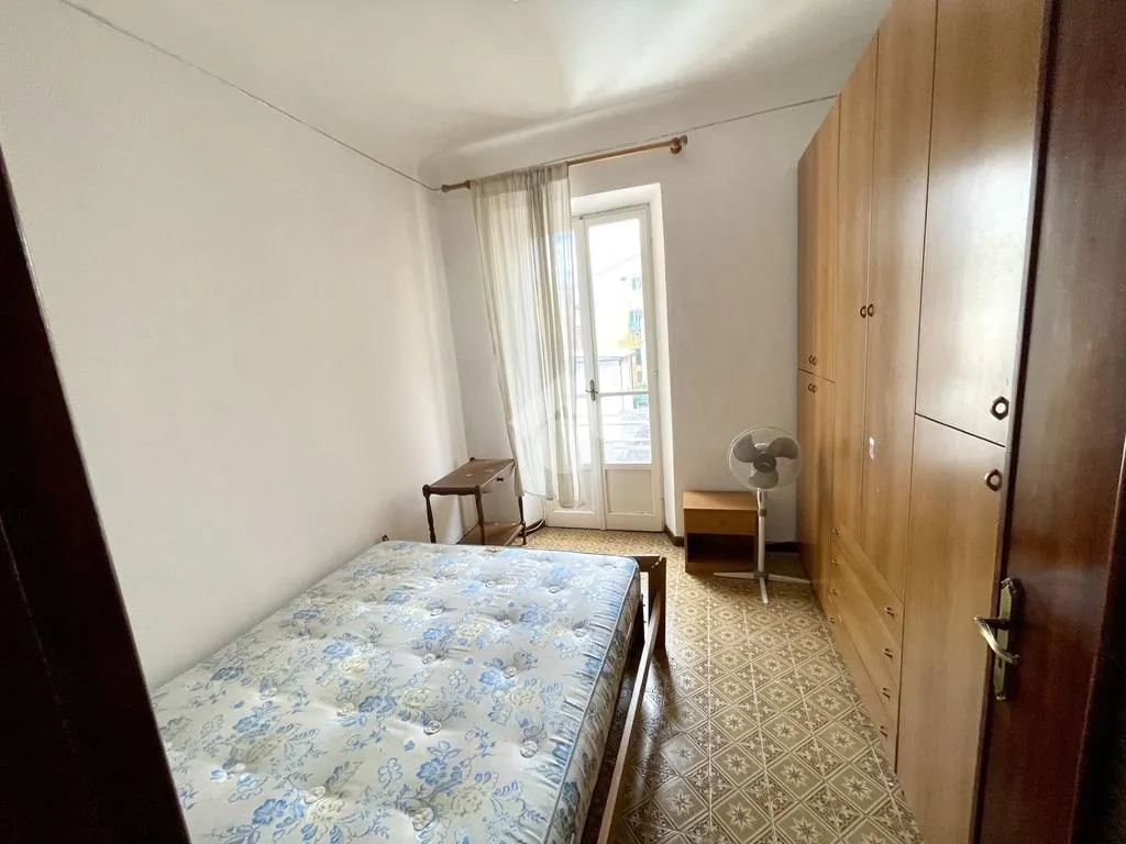 Magamistoad - 4-Room Apartment with Balcony in Oneglia