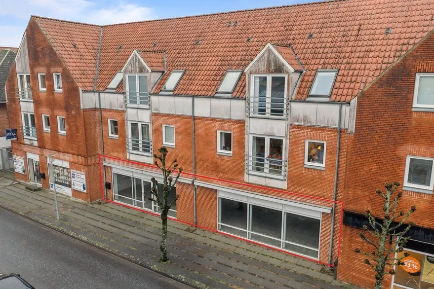 Välivaade - Commercial Space with High Visibility in Grindsted