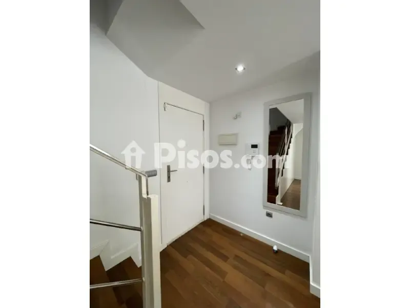 Entrée - Modernised Duplex with Mountain View in Beniparrell