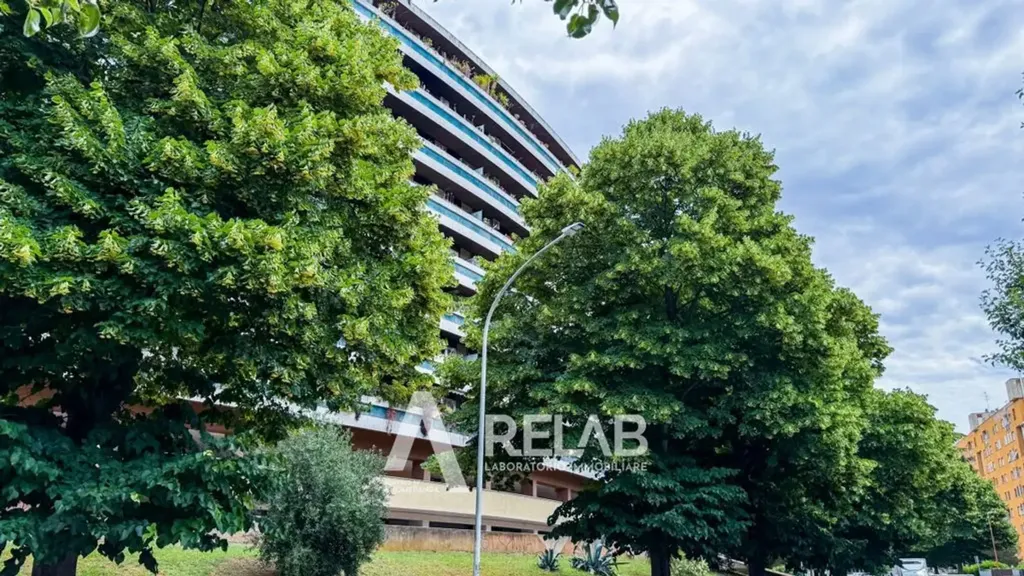 Välivaade - Bright Apartment with Balconies in Spinaceto, Rome
