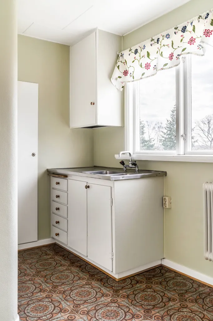Cuisine - Charming 1950s Villa with Garden in Rickarum