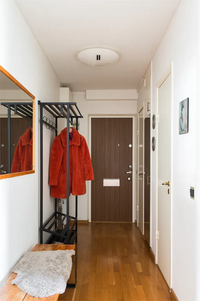 Esik - Five-Room Apartment with Balcony in Malmö