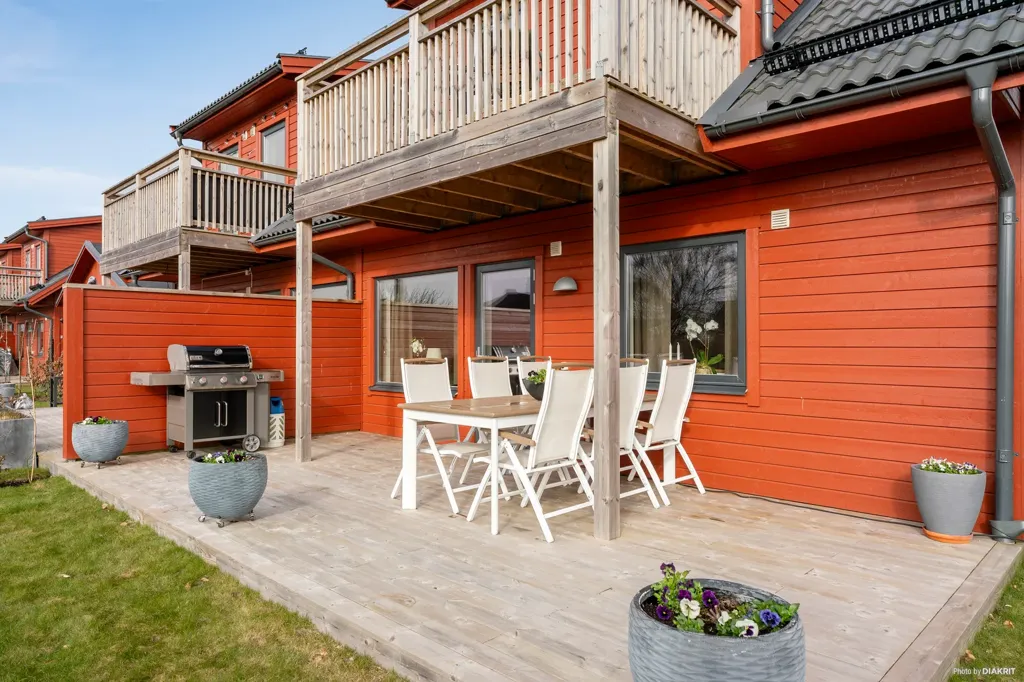 Terrass - Elegant Apartment with Balcony in Falkenberg