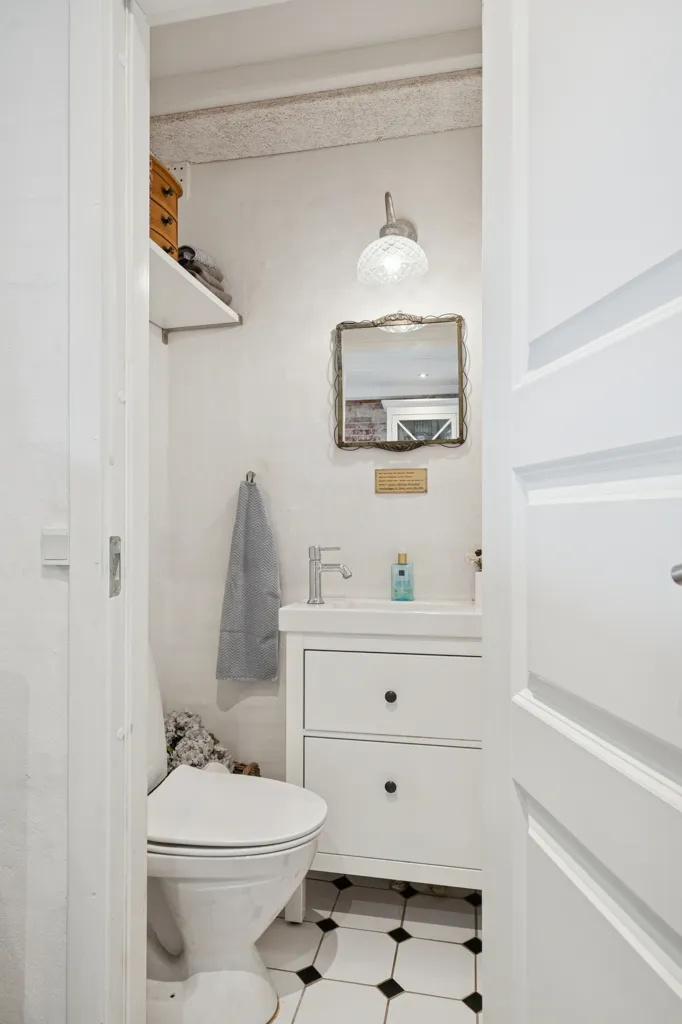 Salles de bain - Modernised Terraced House in Randers
