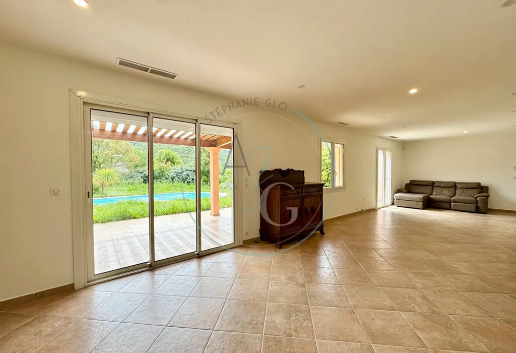 Living Room - House with Pool in Quiet La Môle
