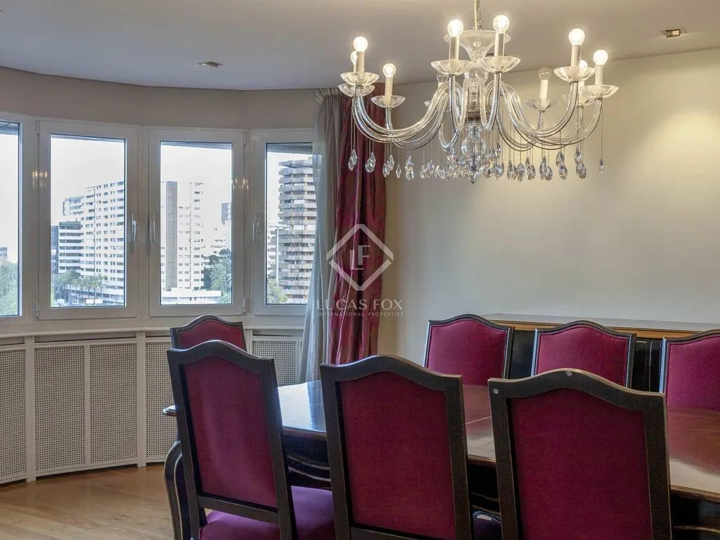 Salle à manger - Luxury Apartment with River View in Valencia