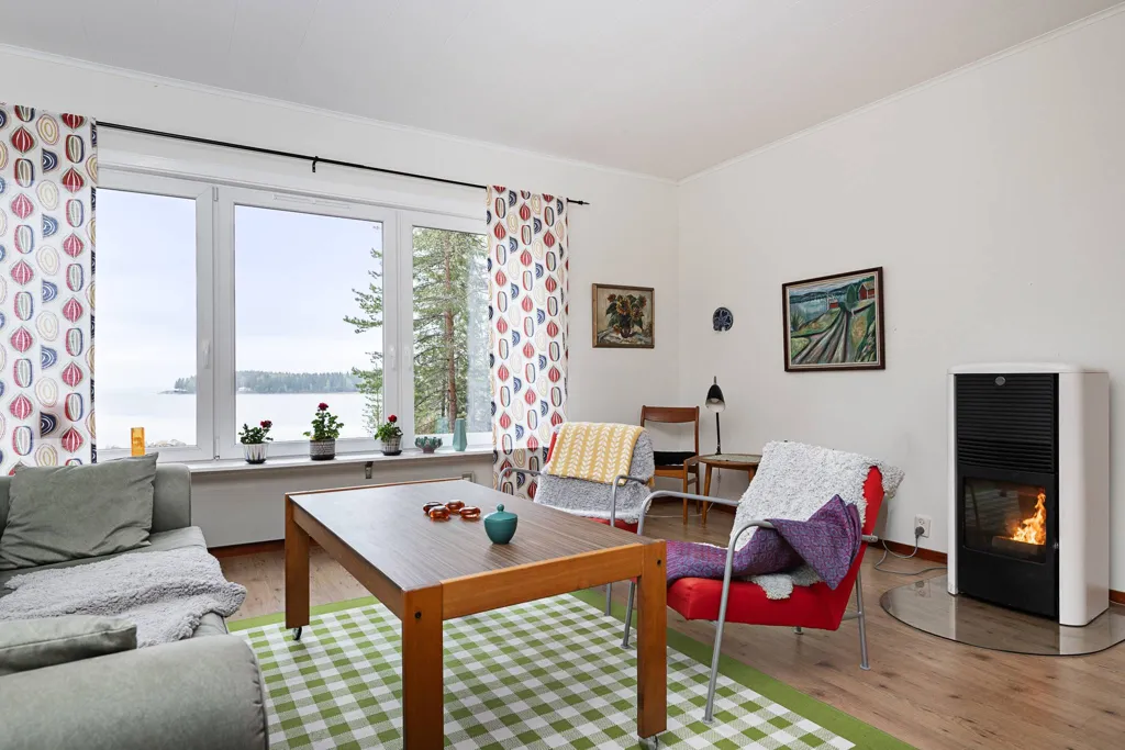 Séjour - Holiday Home with Sea View in Kittjavan
