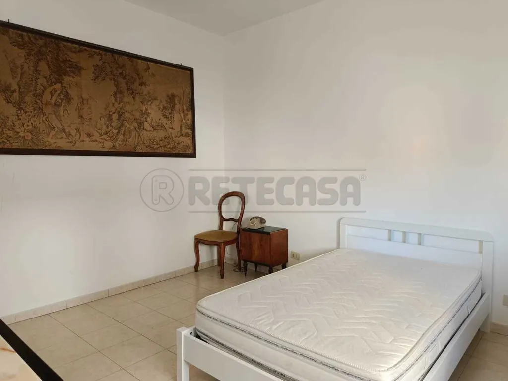 Chambres - Rear-Facing Apartment with Terrace in Ladispoli