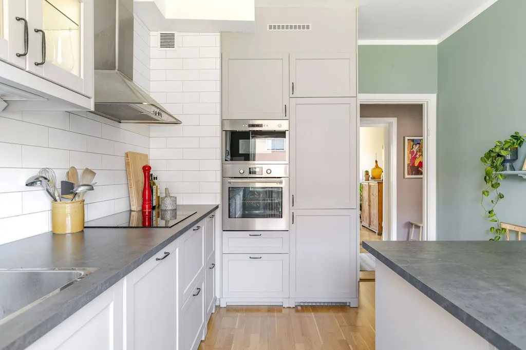 Cucina - Renovated Flat with Balcony in Linköping