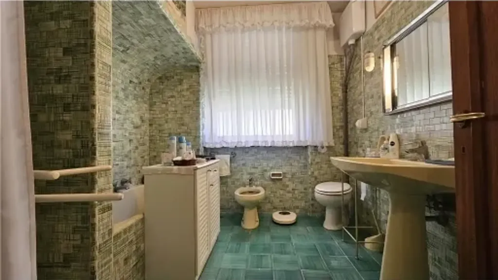 Vannitoad - Triplex Villa with Garden in Empoli