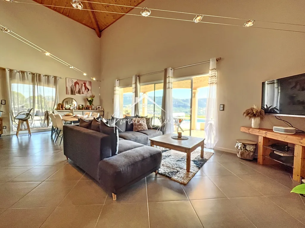 Elutuba - Villa with Impressive View in Millau