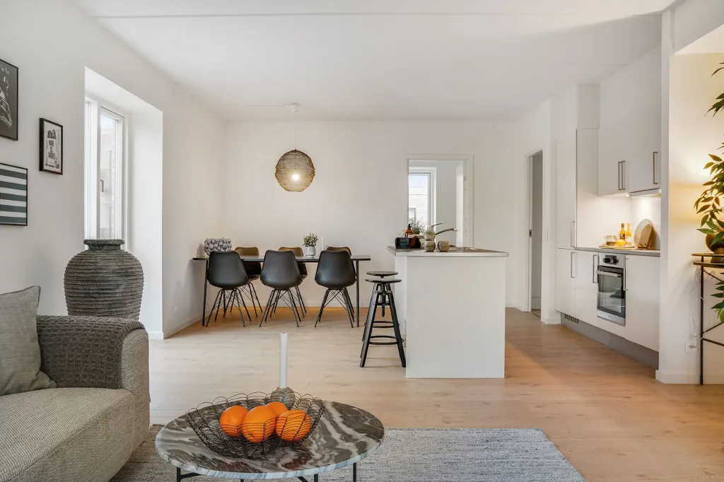 Living Room - Apartment with Balcony in Tilst