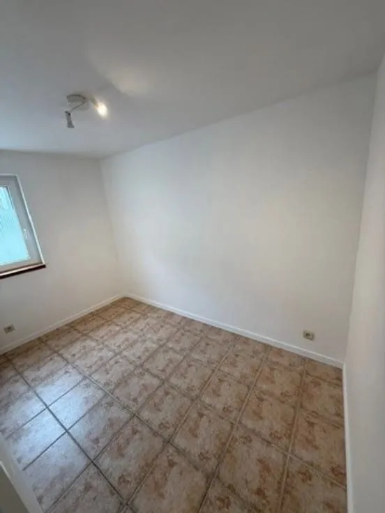 Pièces - Appartement à Jemeppe-sur-Sambre, Rue de la Station