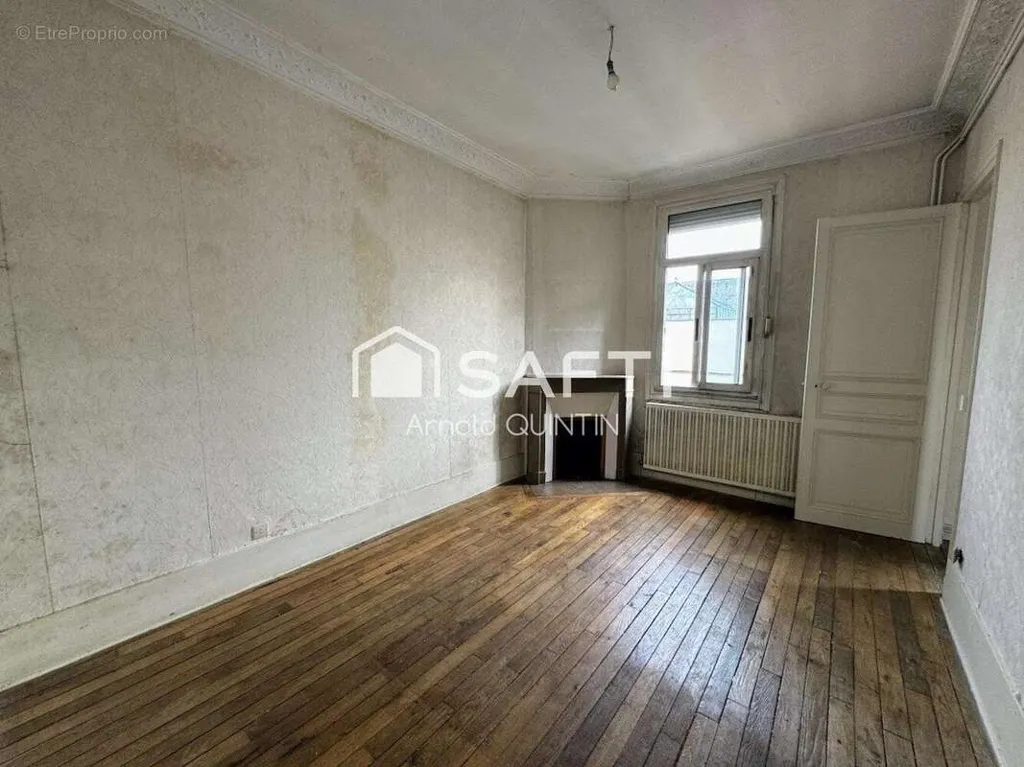 Toad - Apartment to Renovate in Verdun City Centre