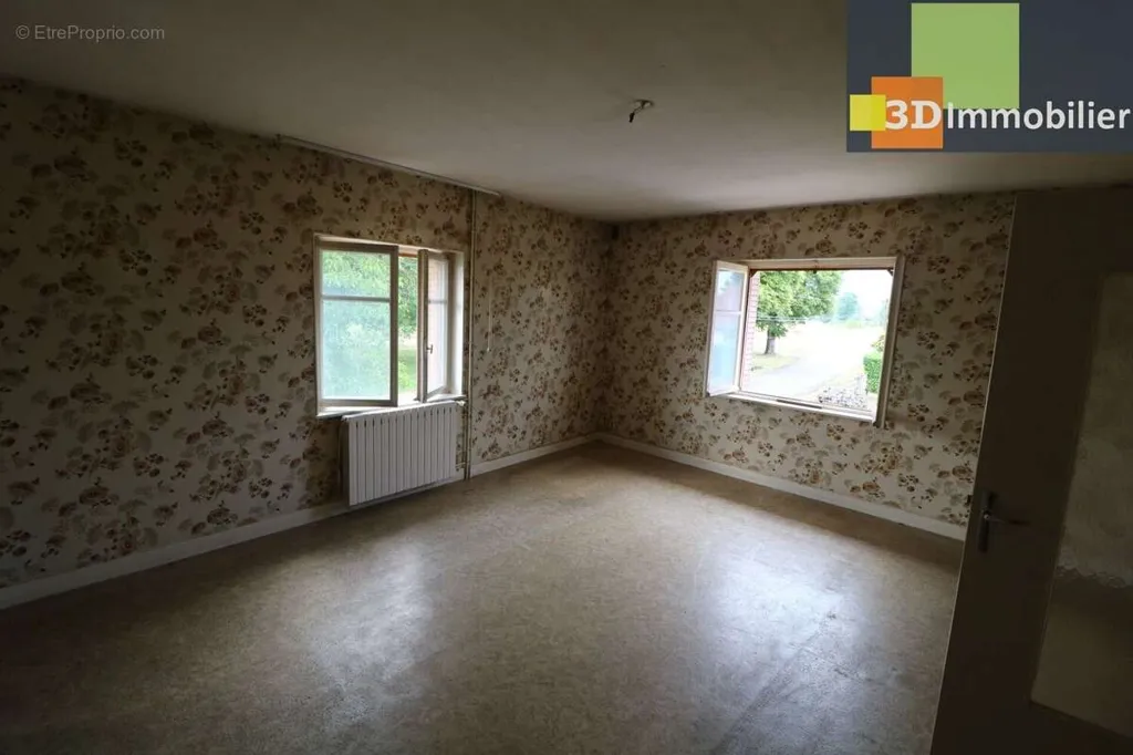 Toad - Rustic Farmhouse with Garden in Chaussin