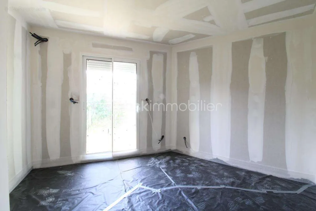 Pièces - Maison neuve en impasse à Mont-de-Marsan