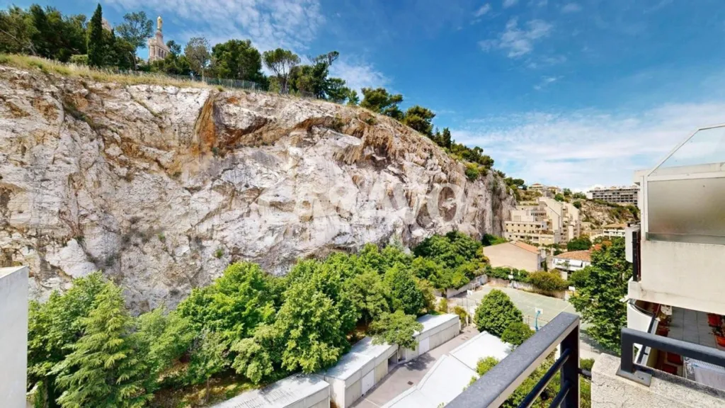 Balcon - Appartement Familial avec Terrasse à Marseille-Vauban