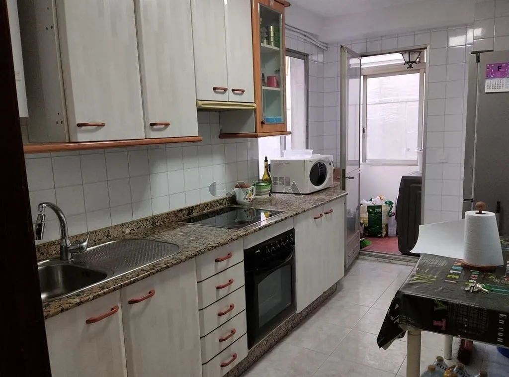 Kitchen - Apartment with Garage in O Berbés, Peniche