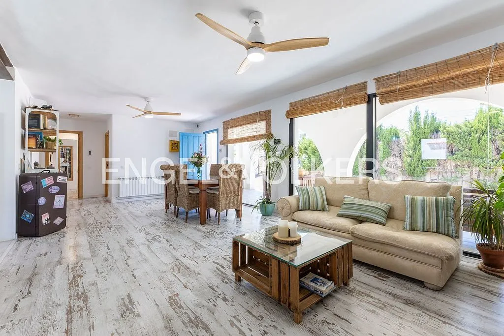 Elutuba - Mediterranean Villa with Sea View in Denia