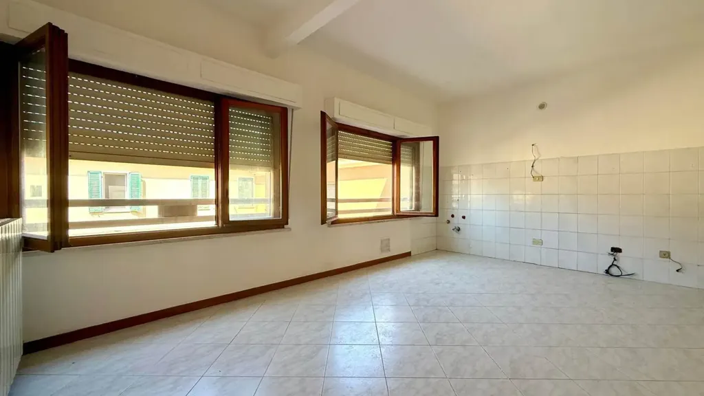 Toad - Two-Level Apartment with Terrace in Cecina