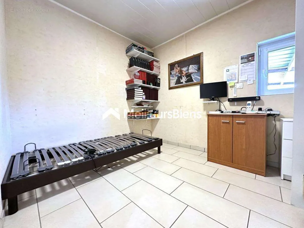 Chambres - Maison avec Extension Indépendante à Mondorff