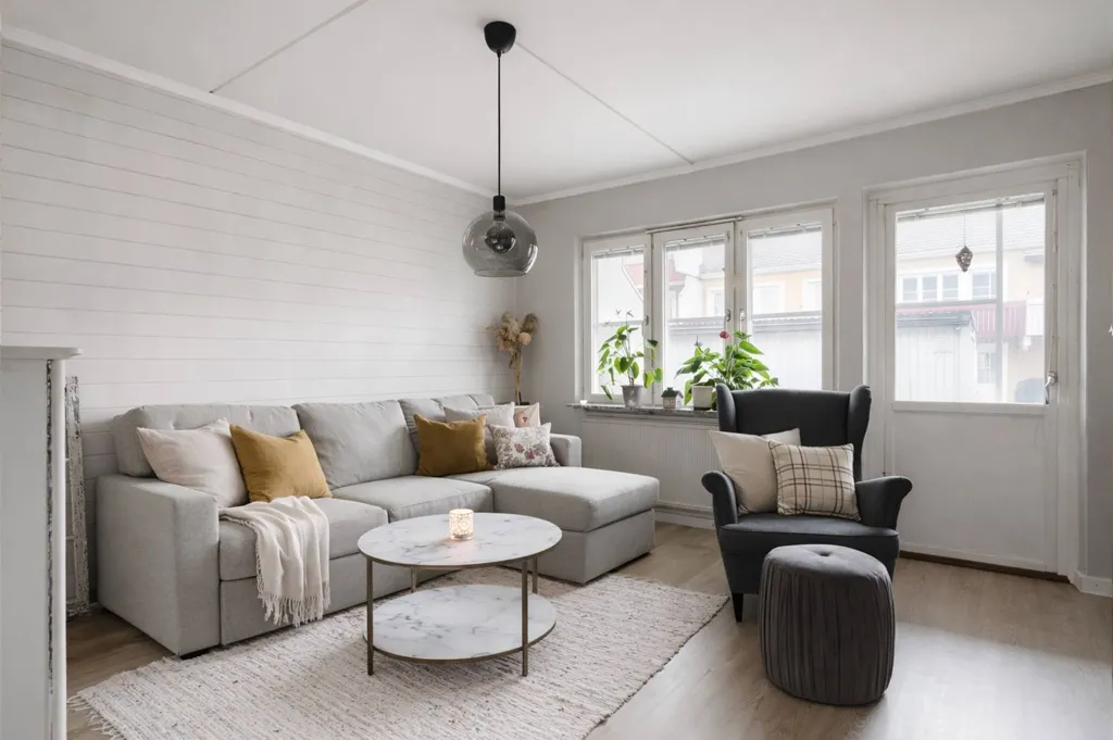 Elutuba - Corner Flat with Balcony in Lillsjö, Stockholm