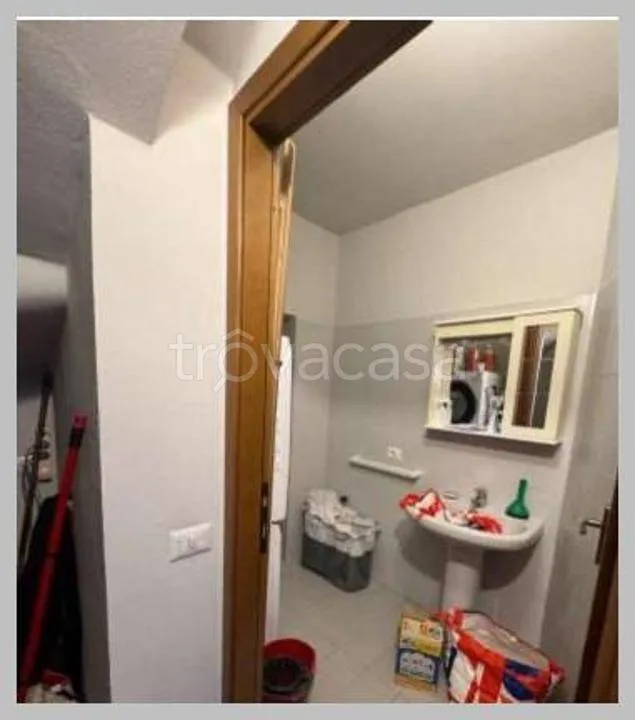 Bagni - Two-Level Apartment with Garden in Monticello Brianza