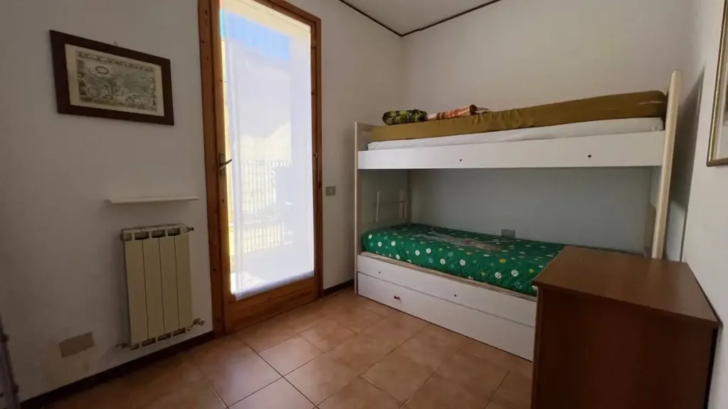 Chambres - Ground Floor Apartment with Private Courtyard in Loano