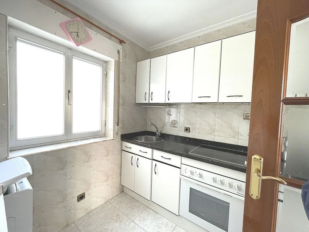 Cucina - Furnished Flat with Balcony in Garrido Norte