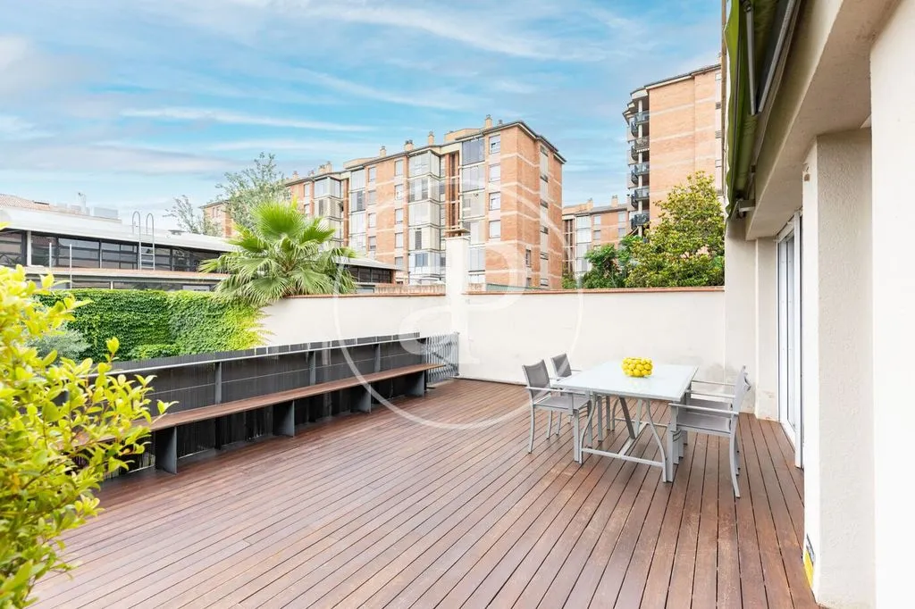 Terrasse - Luxury Townhouse with Pool in Sabadell Centre