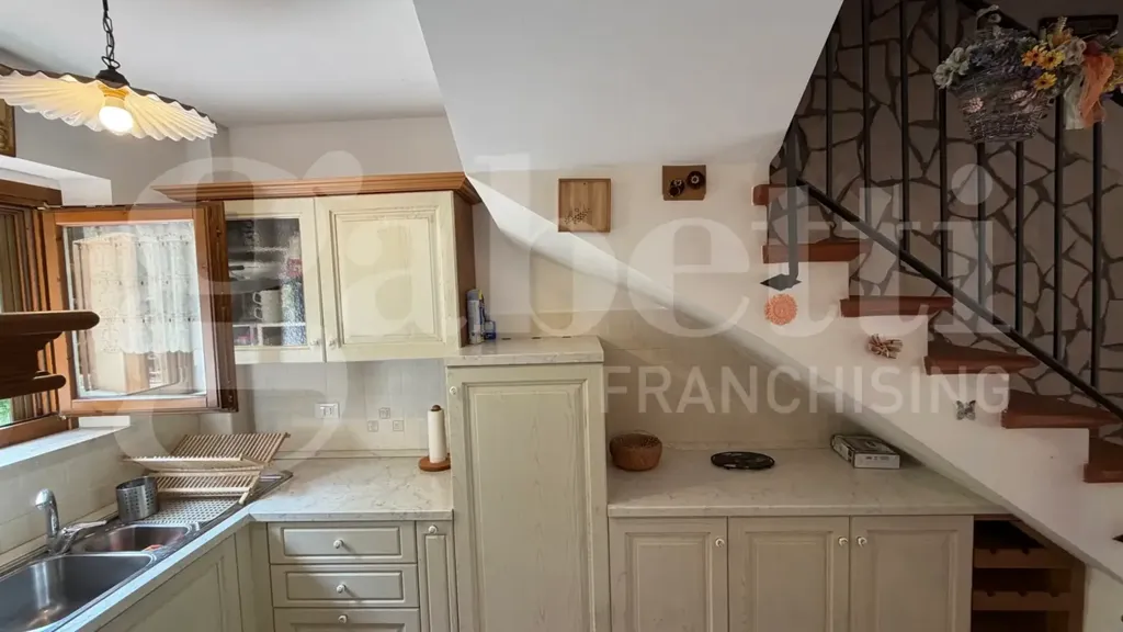 Cuisine - Panoramic Semi-Detached Villa in Rocca Di Cambio