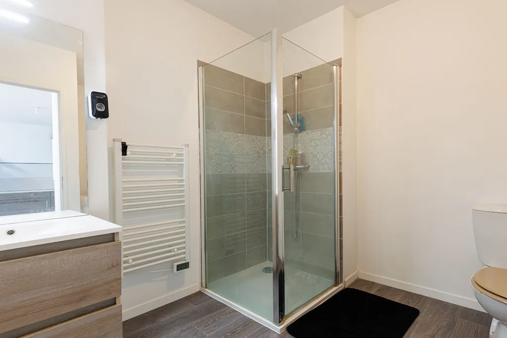 Salles de bain - Appartement 2 Pièces avec Terrasse à Saint-Vincent-de-Tyrosse