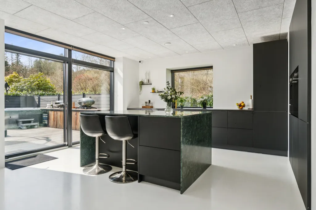 Cuisine - Modernised Villa with Terraces in Central Odder