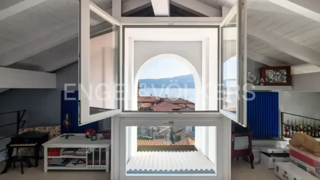 Pièces - Rustic Villa with Lake View in Verbania