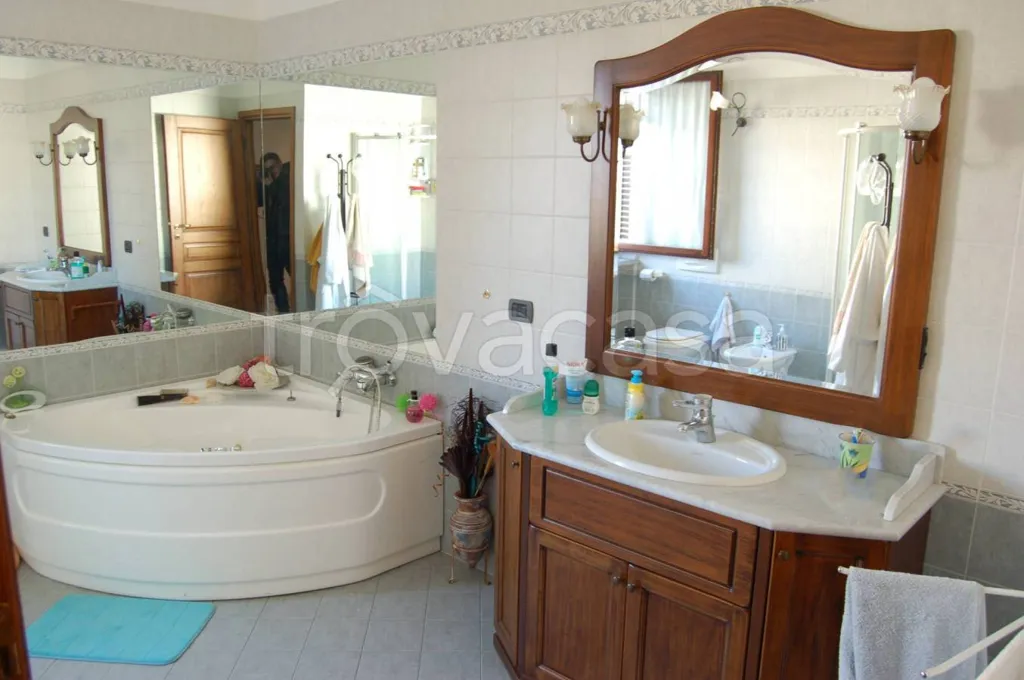 Vannitoad - Villa with Private Garden in Fossano
