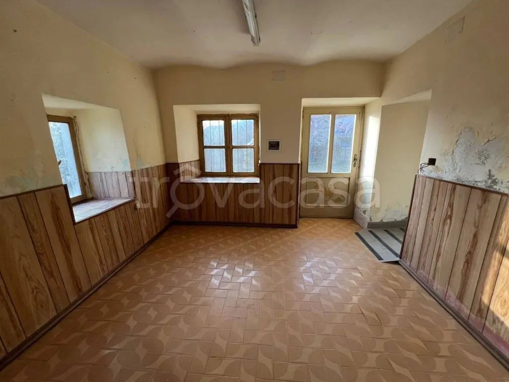 Toad - Rustic Casale with Open View in Envie