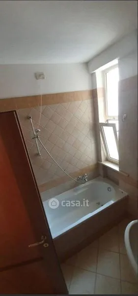 Salles de bain - Three-Bedroom Flat with Terraces in Massa Centre