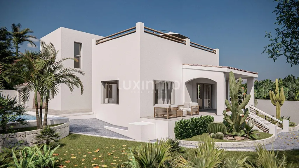 Välivaade - Detached House with Redevelopment Potential in L'Albir
